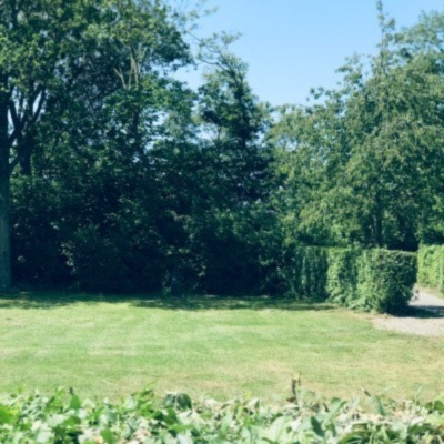 Familieplaats/gezinsplek.