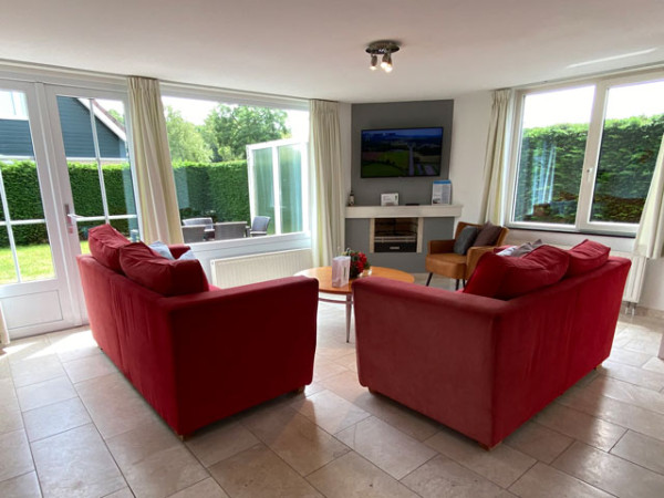 02-woonkamer-640x480.jpg 02-woonkamer-640x480.jpg