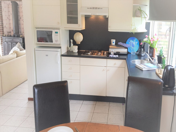 Molenhoeve-21-Keuken.jpg Molenhoeve-21-Keuken.jpg